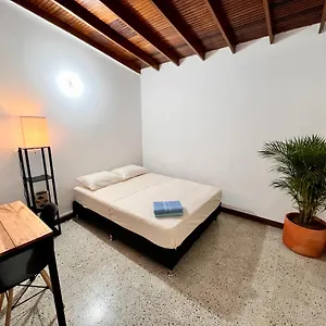 Pensión Sereni Laureles Cafe, Medellín